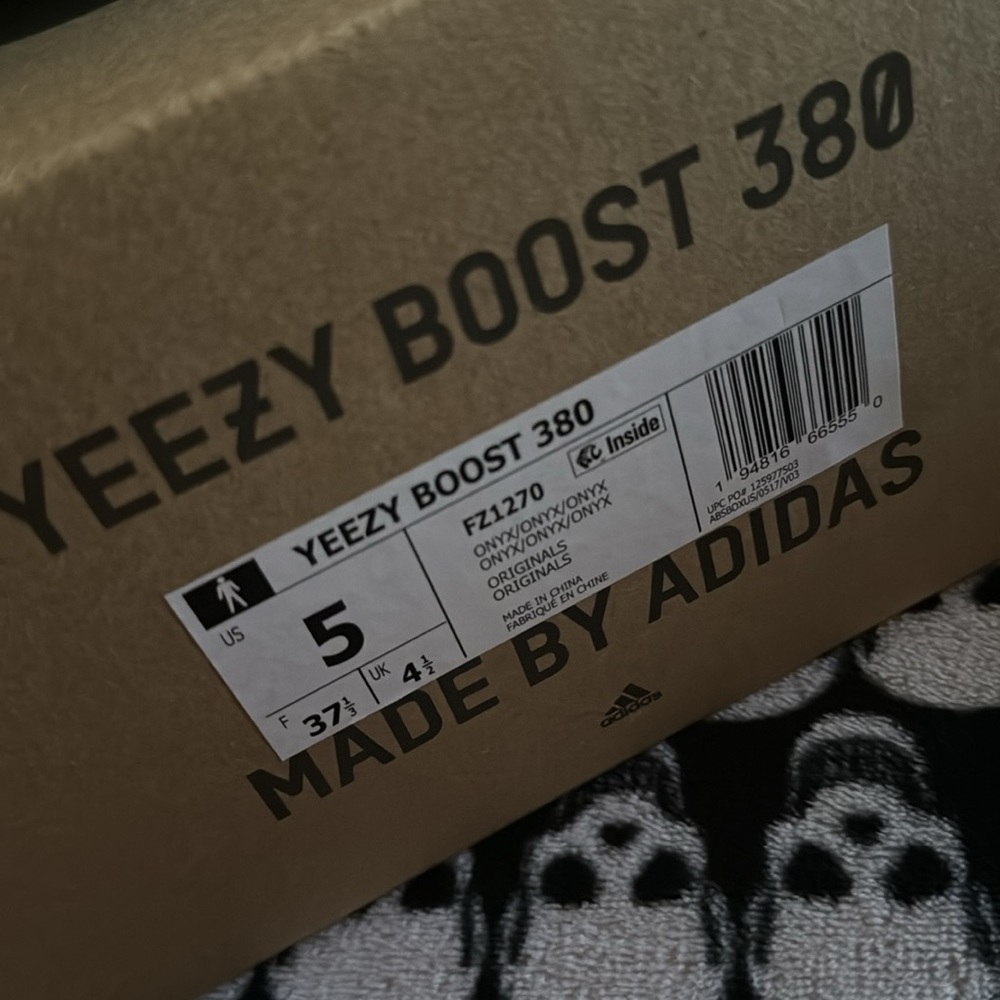 Like New- adidas Yeezy
Yeezy Boost 380 "Onyx" sneakers - Picture 5 of 5
